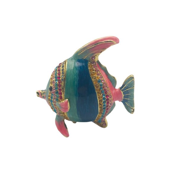 Unbranded | Accents | Tropical Fish Bejeweled Rhinestone Enameled Animal Trinket Box Figurine 275 | Poshmark Unbranded | Accents | Tropical Fish Bejeweled Rhinestone Enameled Animal Trinket Box Figurine 275 | Poshmark